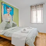 Smurmelhomes Oase: Terrasse - Parken - Kind